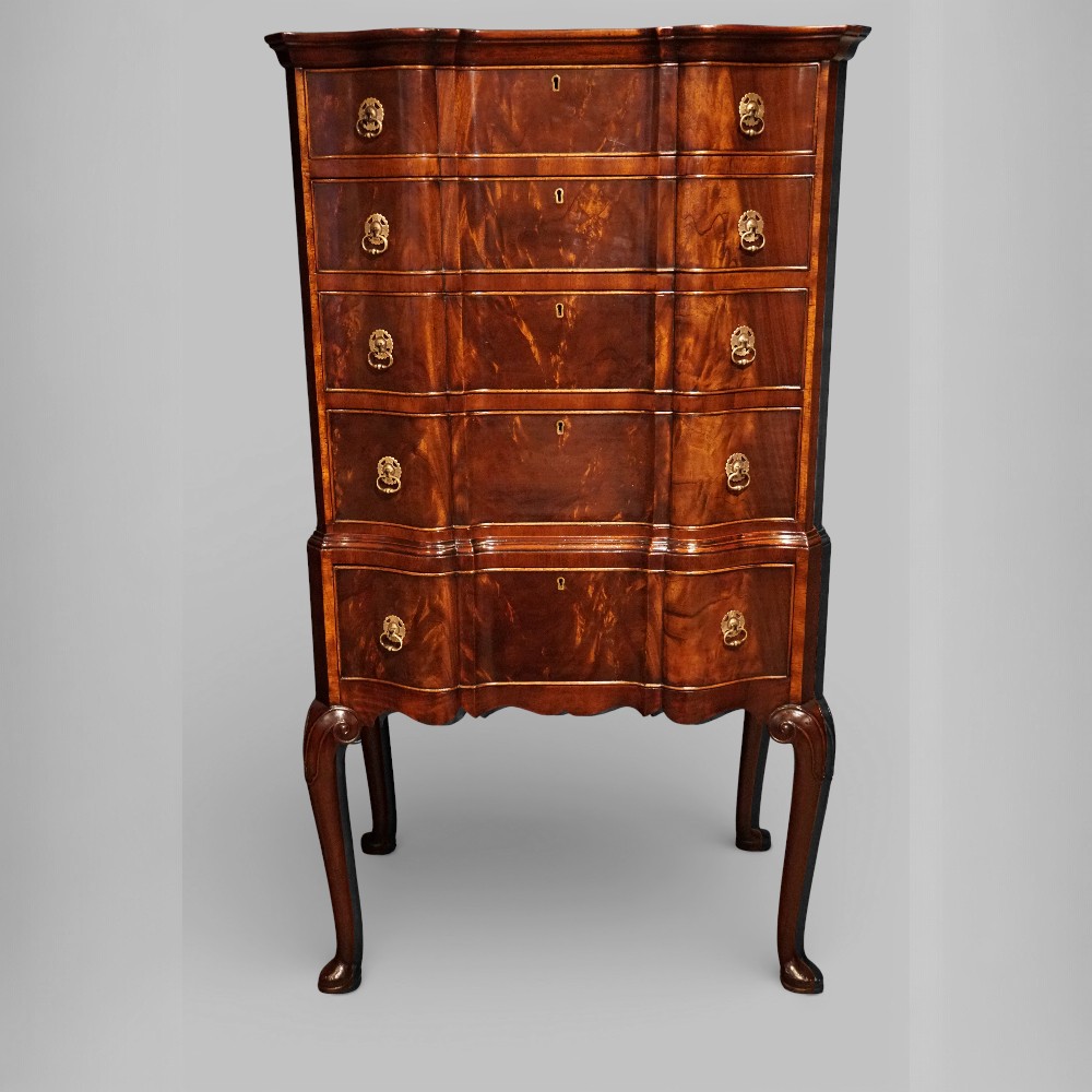 George-I-style-serpentine-mahogany-chest-on-stand.jpg George I Style Mahogany Chest on Stand – Serpentine Front, Brass Handles - Image 1