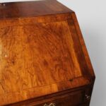George II walnut bureau - Image 12