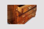 George II walnut bureau - Image 10