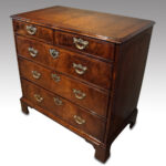 George I walnut chest of drawers - Image 12