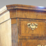 18thc. walnut chest on chest - Image 9