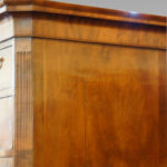 18thc. walnut chest on chest - Image 7