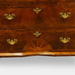 18thc. walnut chest on chest - Image 3