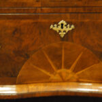18thc. walnut chest on chest - Image 4