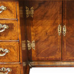 George I walnut kneehole - Image 11