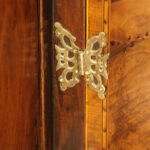 George I walnut kneehole - Image 6