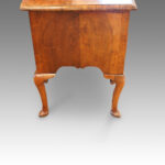 George I walnut lowboy - Image 8