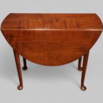 George II mahogany pad foot table - Image 4
