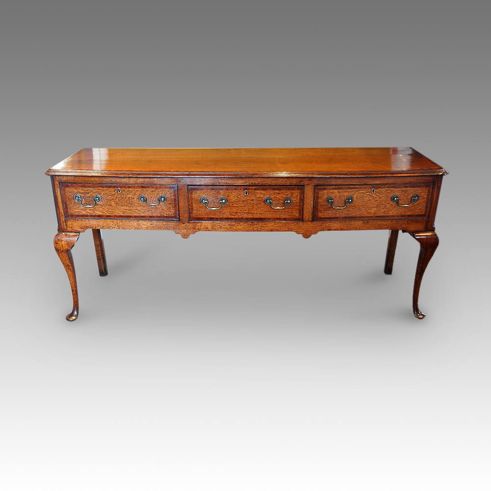 George-III-cabriole-leg-dresser.jpg George III cabriole leg dresser - Image 1
