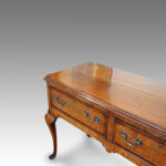 George III cabriole leg dresser - Image 3