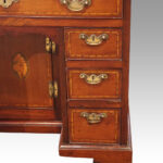 George III inlaid kneehole - Image 9