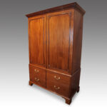 George III mahogany cupboard press - Image 10