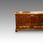 George III oak Lancashire mule chest - Image 3