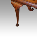 George III oak padfoot dresser base - Image 3