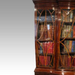 George V mahogany breakfront bookcase - Image 5