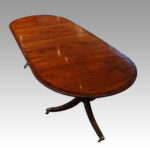 George V mahogany pillar dining table - Image 8