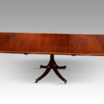 George V mahogany triple pillar dining table - Image 13