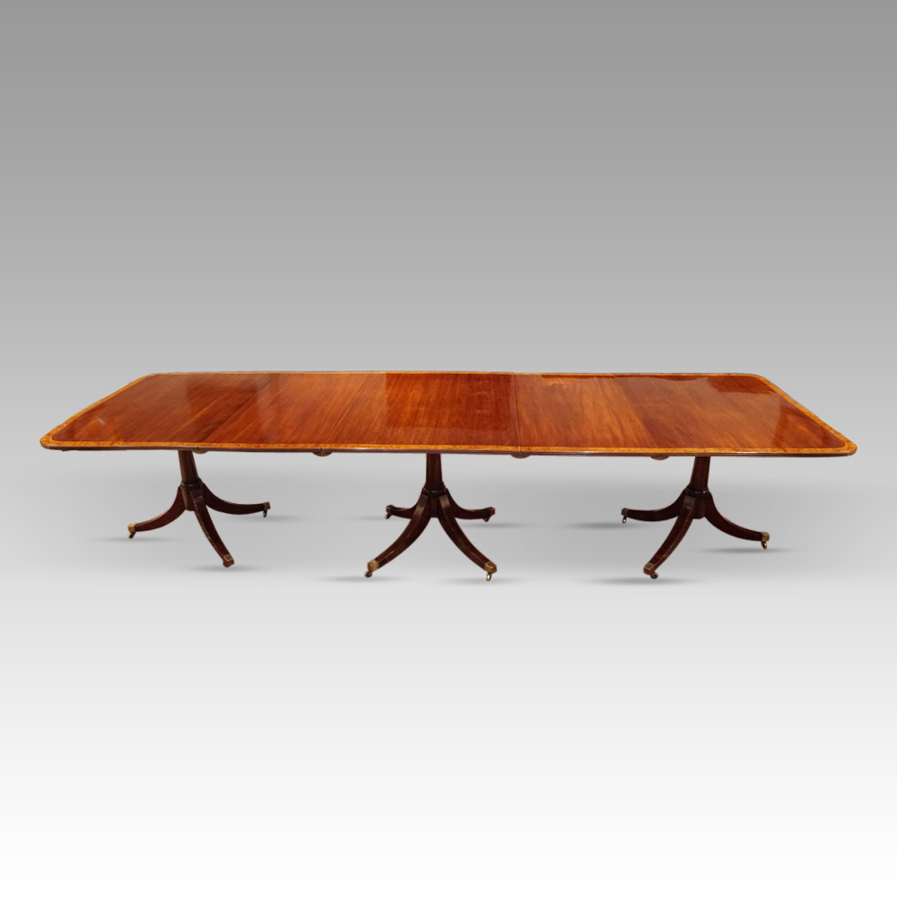 George-V-mahogany-triple-pillar-dining-table.jpg George V mahogany triple pillar dining table - Image 1