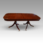 George V mahogany extending dining table - Image 9