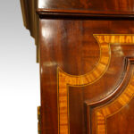 Georgian mahogany linen press - Image 6