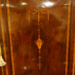 Georgian mahogany linen press - Image 5