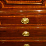Georgian mahogany linen press - Image 4