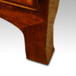 Georgian mahogany linen press - Image 10