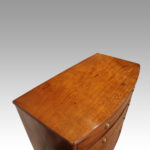 Georgian mahogany bow fronted chest - Image 3