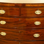 Georgian mahogany bow-front chest - Image 3