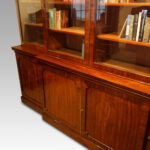 Georgian mahogany breakfront bookcase - Image 17