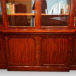Georgian mahogany breakfront bookcase - Image 6
