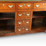 Georgian oak north country dresser with rack - Image 9