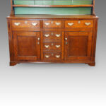 Georgian oak north country dresser with rack - Image 2