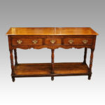 Georgian pot board dresser base - Image 4