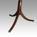 Georgian style extending dining table - Image 2