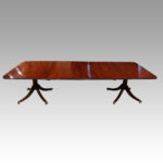 Georgian style large mahogany dining table - Image 4