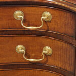 Georgian style mahogany serpentine chest - Image 6