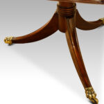 Georgian style mahogany twin pillar dining table - Image 4