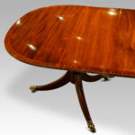 Georgian style mahogany twin pillar dining table - Image 3