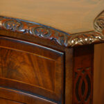 Mahogany serpentine sideboard - Image 9