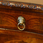 Mahogany serpentine sideboard - Image 8