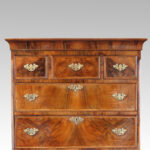 Georgian style walnut chest on chest - Image 3