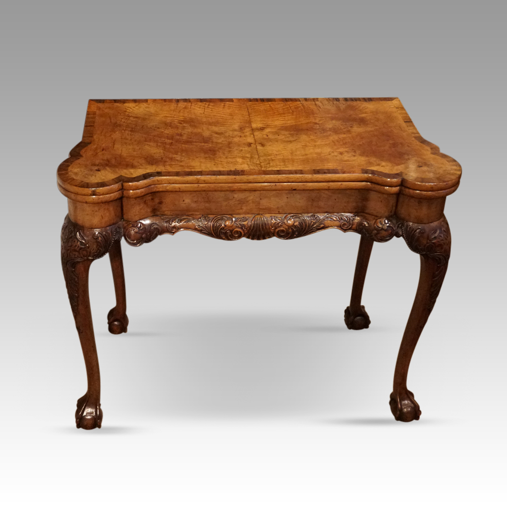 Georgian-style-walnut-tea-table.jpg George I style walnut tea table - Image 1