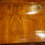 Georgian walnut bureau - Image 4