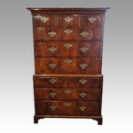 Georgian walnut chest on chest