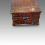 Antique Colonial hardwood coffee table trunk - Image 3