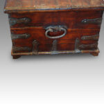 Antique Colonial hardwood coffee table trunk - Image 10