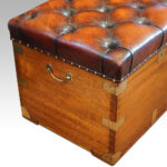 Large Victorian camphorwood ottoman - Image 7