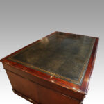 Large Victorian mahogany partners desk - Image 8
