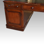 Large Victorian mahogany partners desk - Image 5